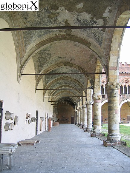 Pavia - Porticato del Castello Visconteo