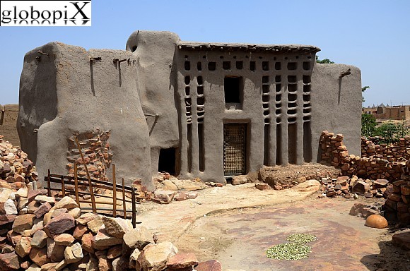 Tour del Mali - Casa a Sangha