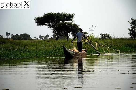Tour del Mali - Pescatore sul Niger
