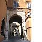 Photo: Piazza del Papa - Palazzo del Governo