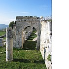 Photo: Zona archeologica - Teatro Tempio Sannita