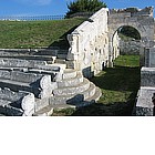 Photo: Zona archeologica - Teatro dei Sanniti