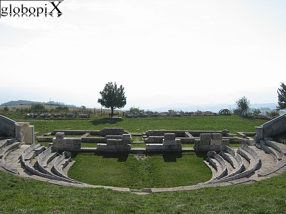 Pietrabbondante - Zona archeologica - Teatro dei Sanniti