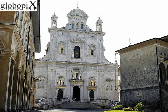 Sacri Monti Piemontesi - Piazza del Tempio e Basilica