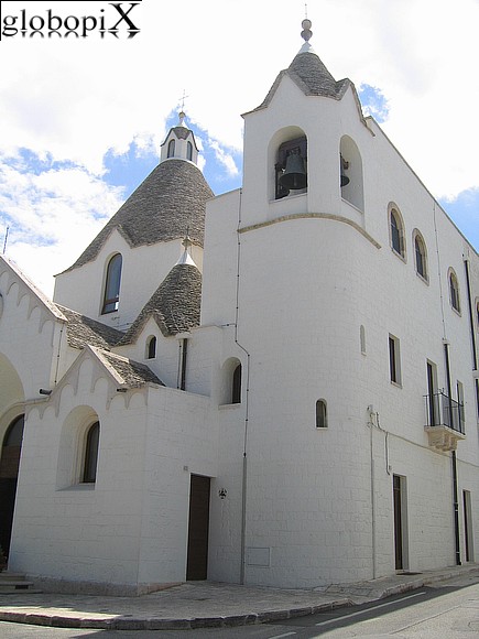 Alberobello - Chiesa a trullo di San Antonio