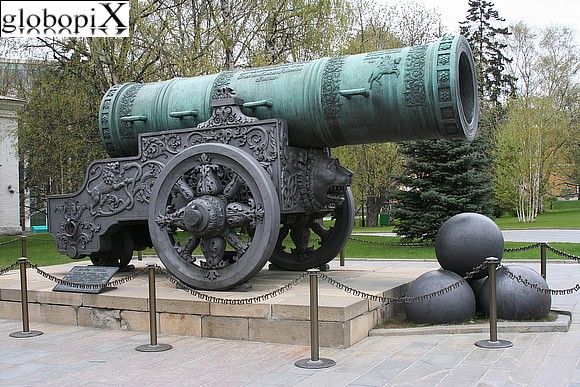 Mosca - Cremlino - Cannone dello zar