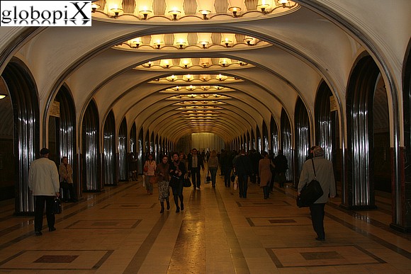 Mosca - La metropolitana - Majakovskaja