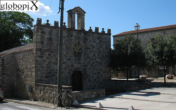 Barumini - Chiesa di Santa Tecla a Barumini