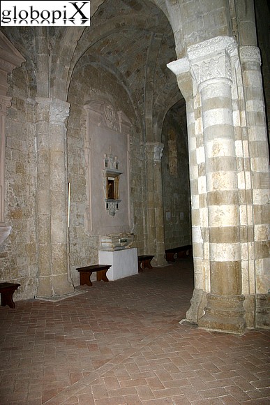 Pitigliano - Duomo di Sovana