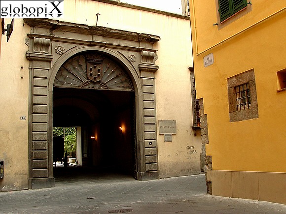 Lucca - Ingresso Palazzo Mansi