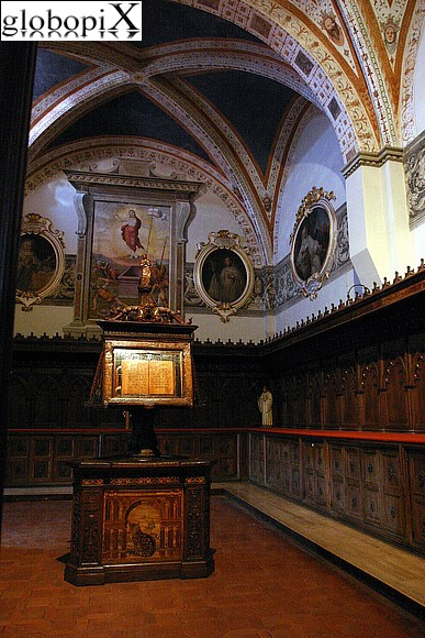 Abbazie Toscane - Interno della chiesa dell'Abbazia