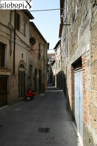 Pitigliano - Medieval borough of Pitigliano