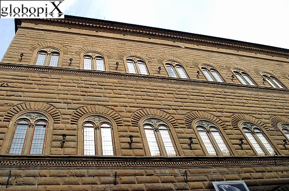Florence - Palazzo Strozzi Alinari