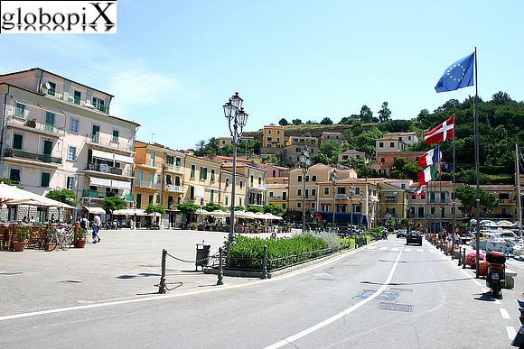 Isola d'Elba - Piazza and Port.