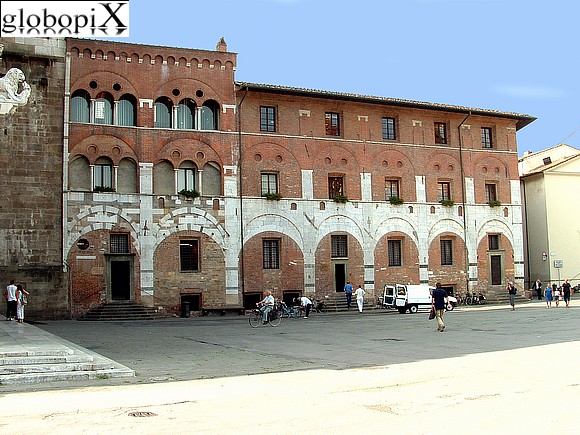 Lucca - Piazza S. Martino