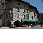 Foto: Case Cazuffi in Piazza Duomo