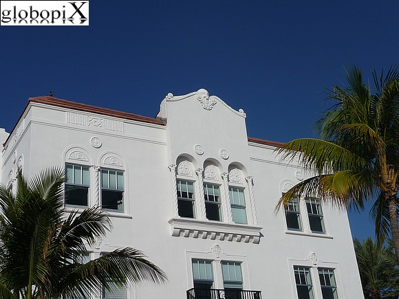 Miami Beach - Deco building