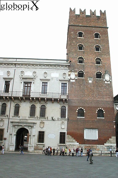 Verona - Piazza dei Signori